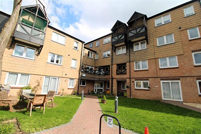 1 Bedroom Flat For Sale In Inglewood, The Spinney, Swanley, BR8