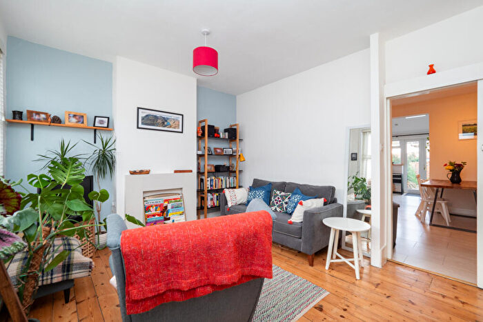 2 Bedroom Terraced House To Rent In Southdown Road, Carshalton, SM5