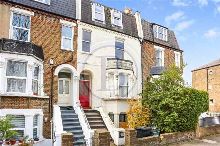 1 Bedroom Flat For Sale In Dalmeny Road, London, N7