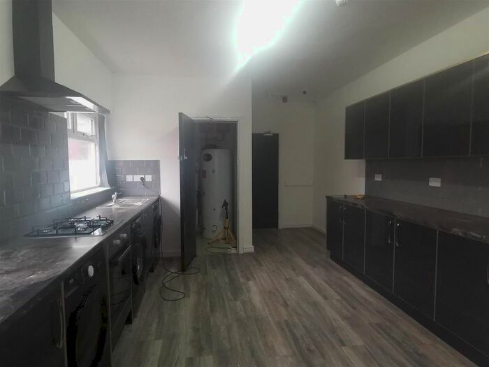 9 Bedroom Block Of Flats To Rent In Heathfield Road, Handsworth, Birmingham, B19