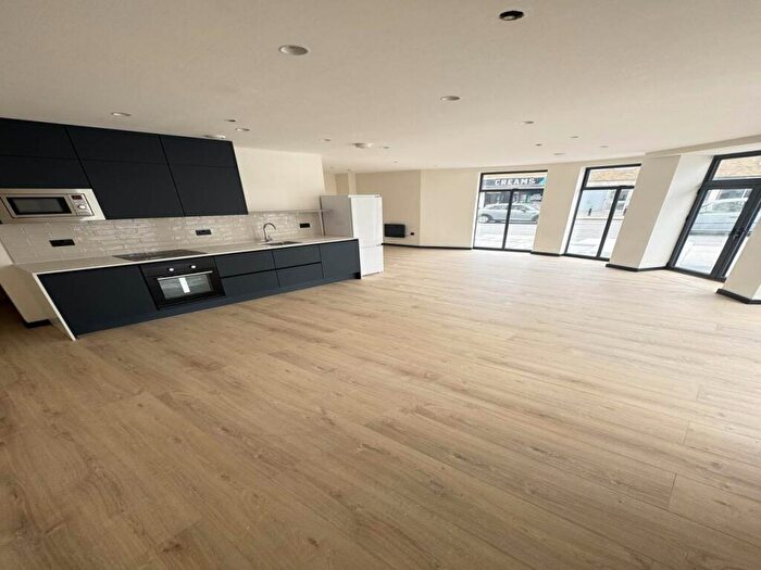 1 Bedroom Flat To Rent In High Street, Kavanagh Place, Windsor Road, SL1