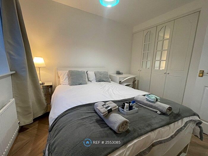 5 Bedroom Semi-Detached House To Rent In Furlong Road, Coventry, CV1