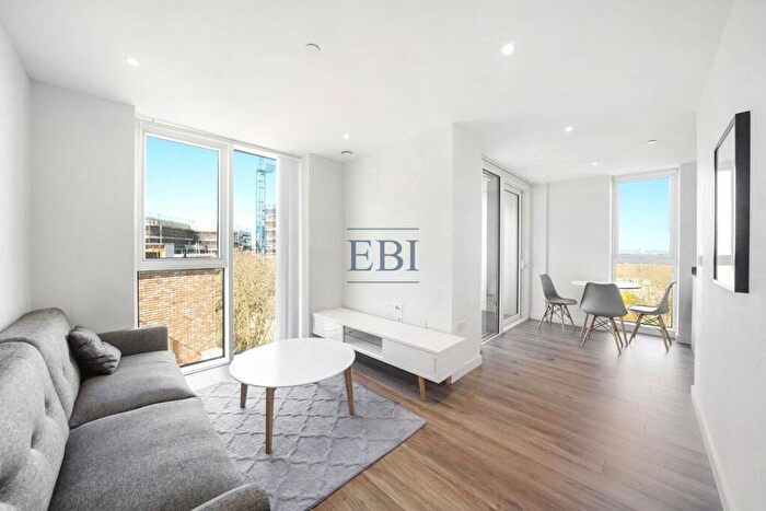 1 Bedroom Apartment For Sale In Skylark Point, Newnton Close, Woodberry Down, N4