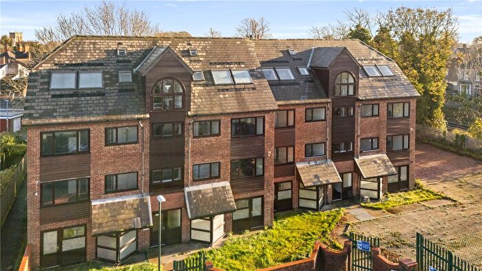 1 Bedroom Flat To Rent In The Albany, Thorgam Court, Grimsby, DN31