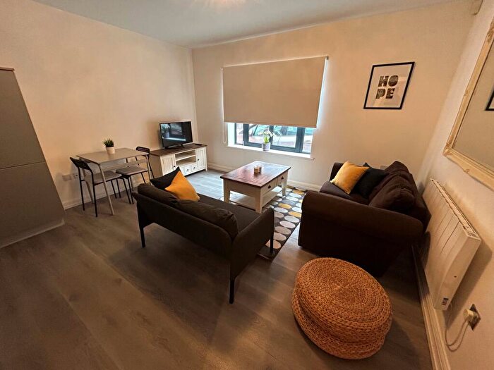 1 Bedroom Apartment To Rent In Newhall Court, George Street, B3