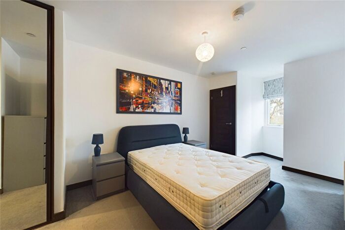 1 Bedroom Flat To Rent In Riverside View, Berkeley Avenue, Reading, Berkshire, RG1