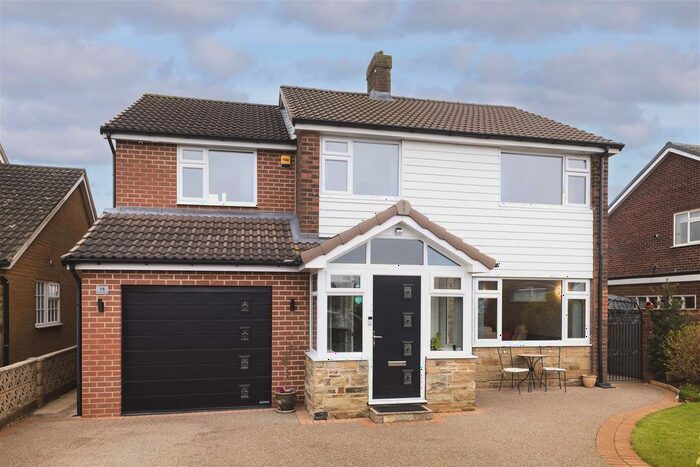 5 Bedroom Detached House For Sale In Elmwood Avenue, Barwick In Elmet, Leeds, LS15