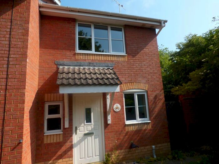 2 Bedroom End Of Terrace House To Rent In Berry Way, Andover, SP10