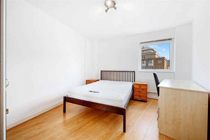 2 Bedroom Flat To Rent In Palgrave Gardens, London, NW1