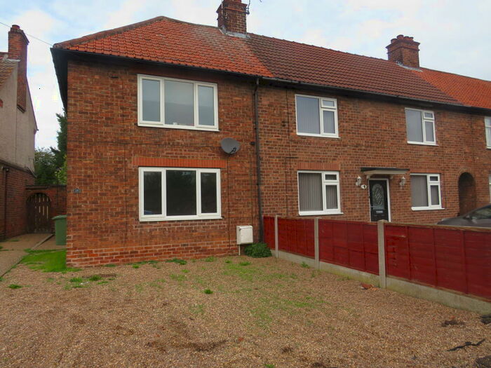 2 Bedroom House To Rent In Church Street, Langold, Worksop, S81