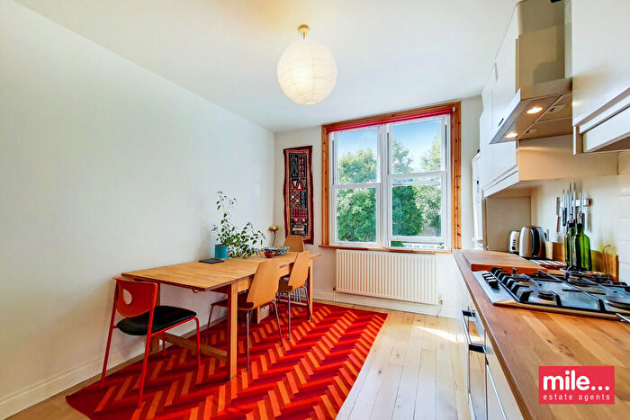 3 Bedroom Apartment To Rent In Furness Road, London, NW10