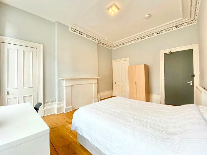 4 Bedroom Property To Rent In Derby Street, Glasgow, G3