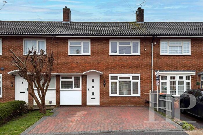 3 Bedroom Terraced House For Sale In Treyford Close, Crawley, RH11