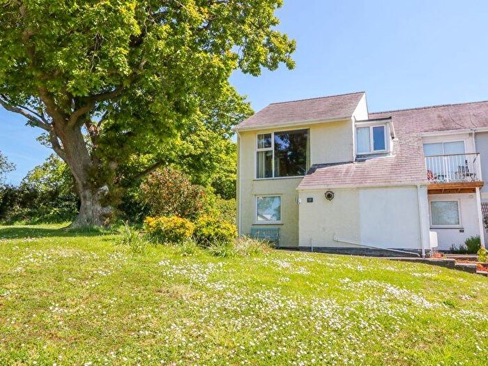 2 Bedroom House To Rent In Ffordd Hebog, Y Felinheli, LL56