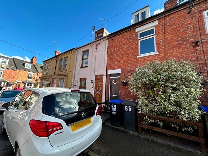 3 Bedroom Terraced House For Sale In Sidney Road, Woodford Halse, Northamptonshire, NN11