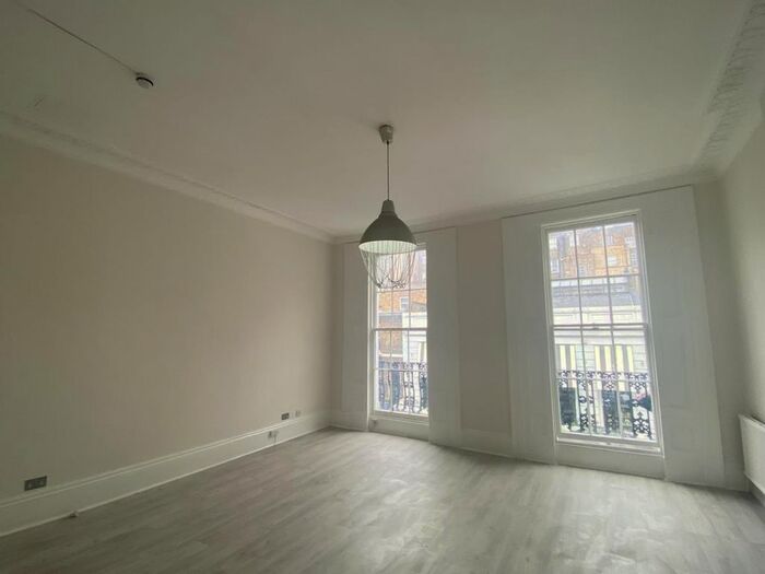 Studio To Rent In Spring Street, London, W2