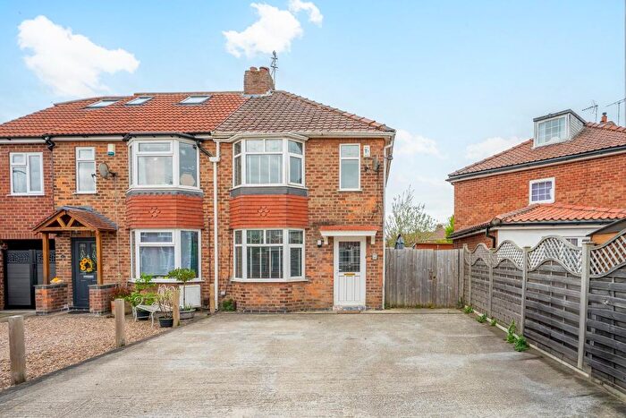 2 Bedroom Semi Detached House For Sale In Gillamoor Avenue, York, YO31