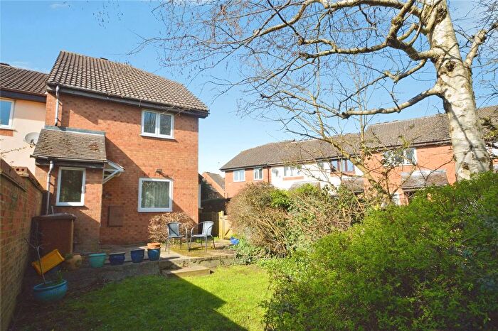 1 Bedroom Maisonette For Sale In Ellenborough Close, Bishop's Stortford, Hertfordshire, CM23