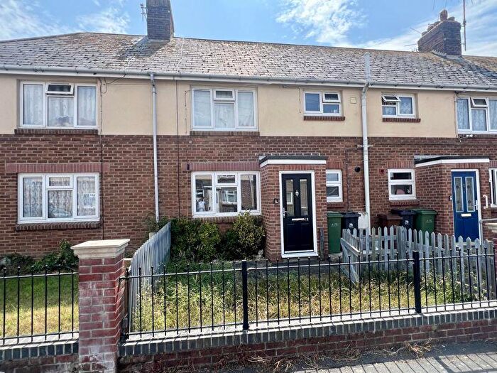 1 Bedroom Flat For Sale In Hereford Road, Weymouth, DT4