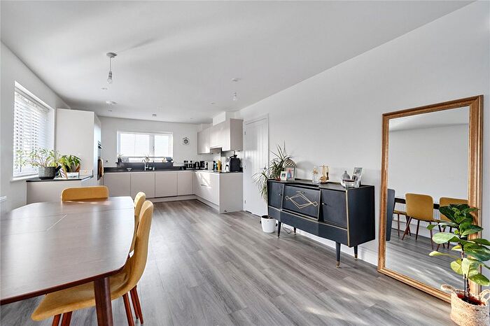 4 Bedroom Detached House To Rent In Hornbeam Way, Ockford Park, Godalming, GU7