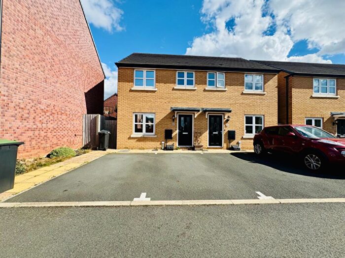 3 Bedroom House To Rent In Blackberry Close, Higham Ferrers, Rushden, NN10