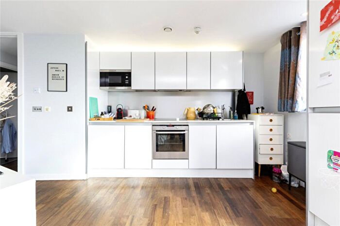 2 Bedroom Apartment To Rent In Islington On The Green, A Islington Green, Angel, Islington, London, N1