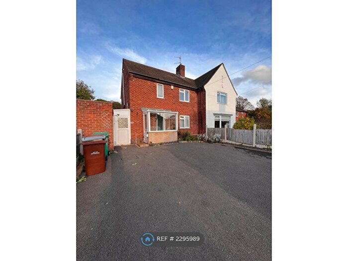 3 Bedroom Semi-Detached House To Rent In Whitemoss Close, Nottingham, NG8