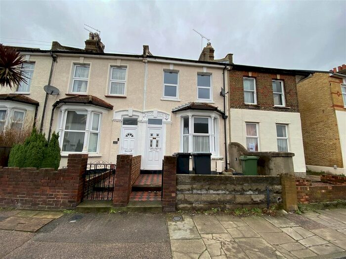 2 Bedroom Terraced House To Rent In Dover Road East, Gravesend, DA11