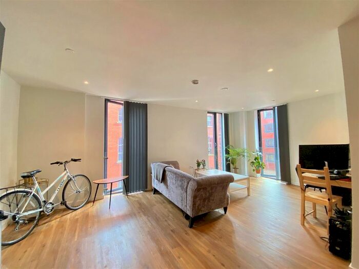 2 Bedroom Flat To Rent In Mount Yard, Old Mount Street, Manchester, M4