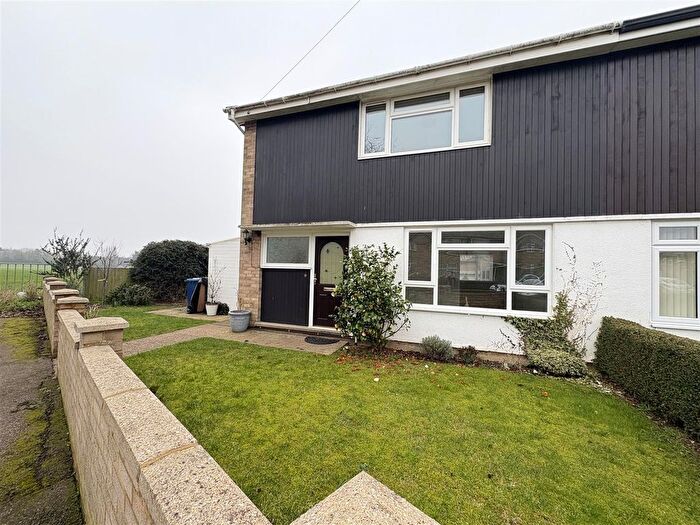 3 Bedroom Semi Detached House To Rent In Murfitt Way, Gamlingay, Sandy, SG19