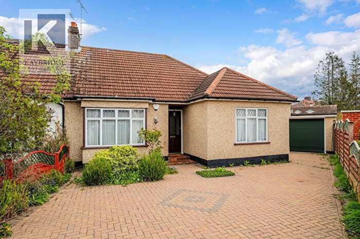 3 Bedroom Semi Detached Bungalow To Rent In Francis Close, Epsom, KT19