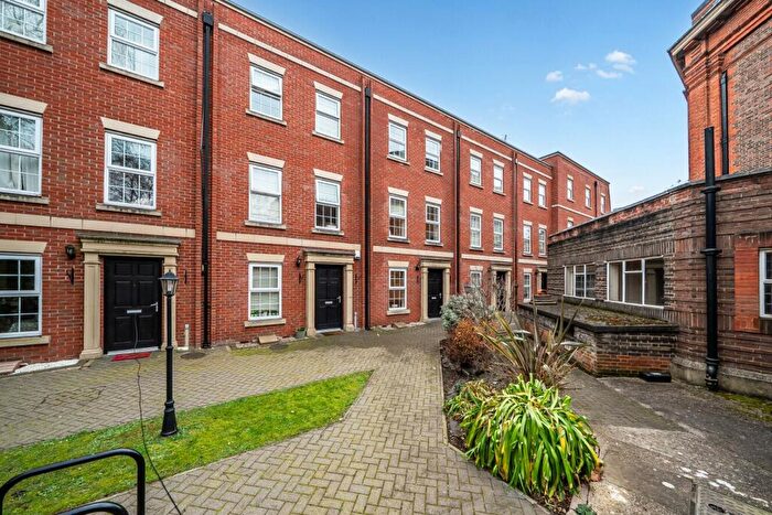 4 Bedroom House For Sale In Widmore Road, Bromley, BR1