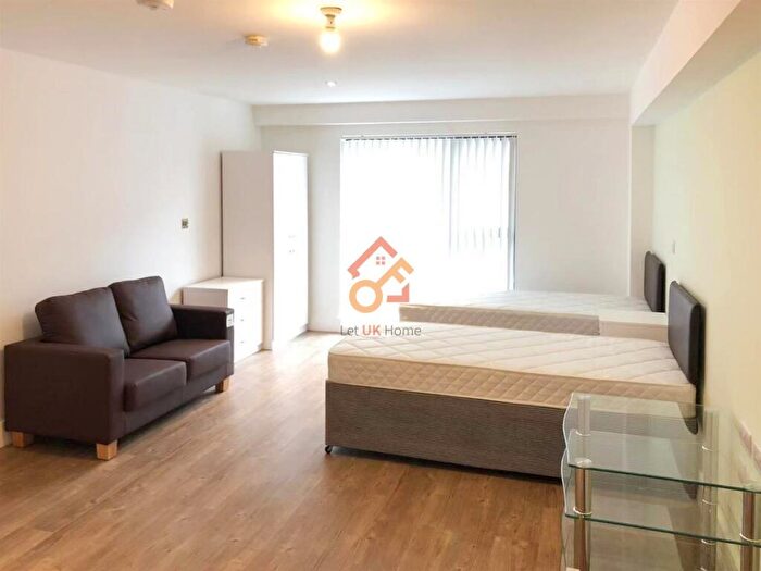 Studio For Sale In Cardinal Court, Scholes Street, Oldham, Manchester, OL1
