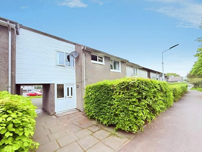 4 Bedroom Terraced House For Sale In Ralston Court, Glenrothes, KY6