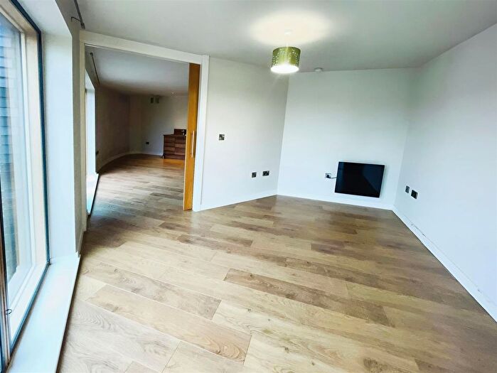 1 Bedroom Flat To Rent In Iquarter, Blonk Street, City Centre, Sheffield, S3