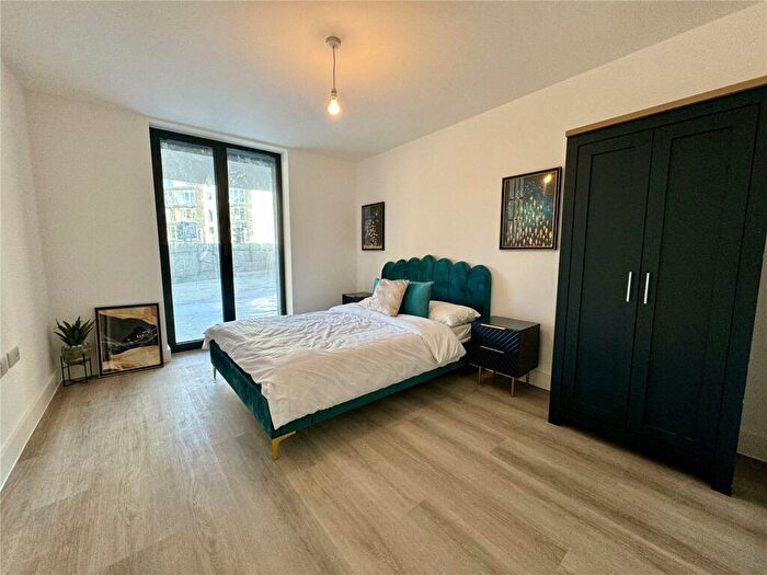 1 Bedroom Flat For Sale In Farnborough Road, Farnborough, Hampshire, GU14