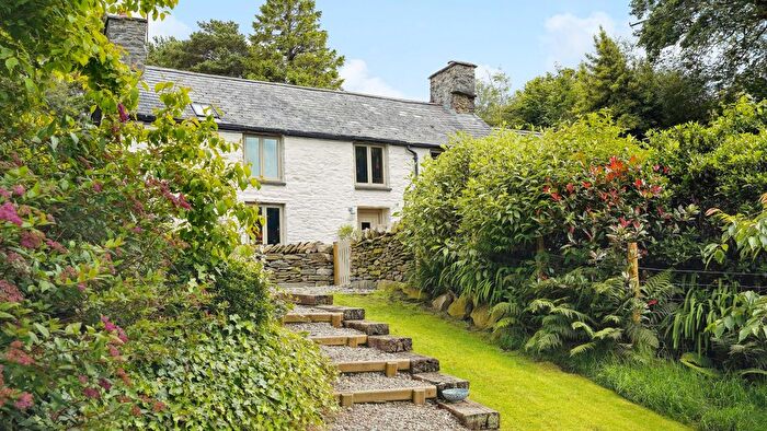 5 Bedroom Detached House For Sale In Fforest, Tregaron, SY25