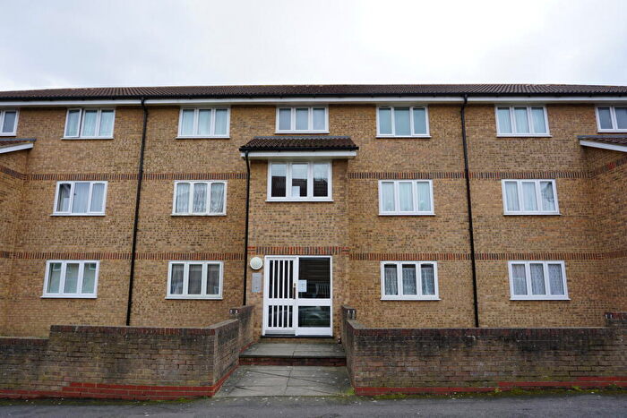 1 Bedroom Flat To Rent In Fort Pitt Street, Chatham, ME4