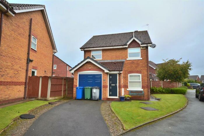 3 Bedroom Detached House To Rent In Haweswater Crescent, Unsworth, Bury, BL9