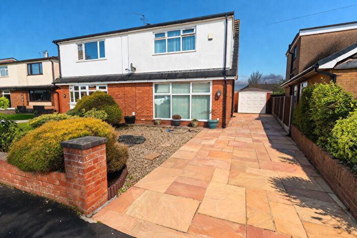 3 Bedroom Semi-Detached House For Sale In Delany Drive, Freckleton, Preston, PR4