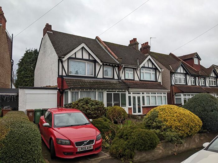 3 Bedroom House To Rent In Lavender Vale, Wallington, SM6