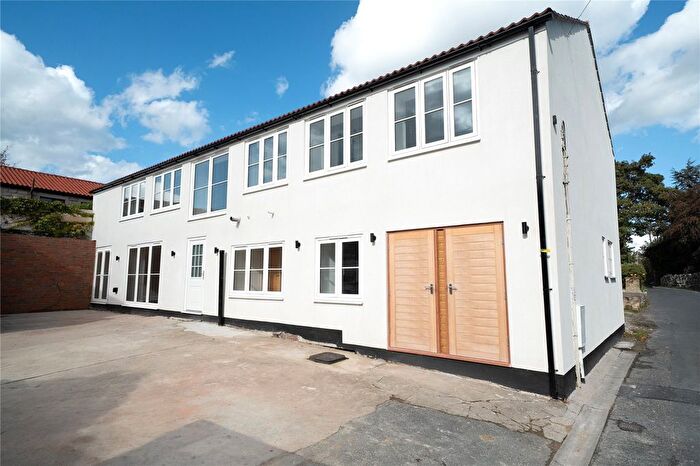 3 Bedroom Detached House For Sale In Potterton Lane, Barwick In Elmet, Leeds, West Yorkshire, LS15