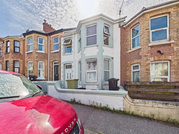 2 Bedroom Flat For Sale In B Grosvenor Avenue, Newquay, TR7