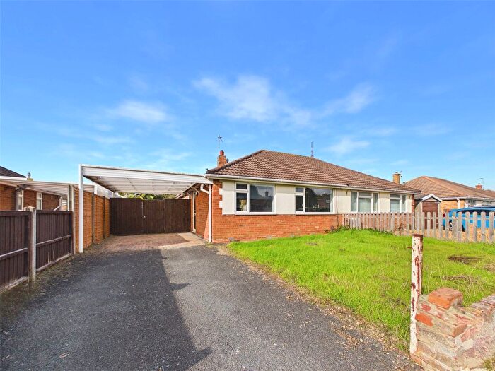 2 Bedroom Bungalow For Sale In Shearwater Grove, Innsworth, Gloucester, Gloucestershire, GL3