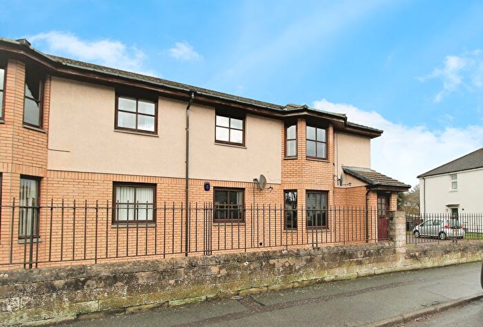 2 Bedroom Flat To Rent In Byron Crescent, Dundee, DD3