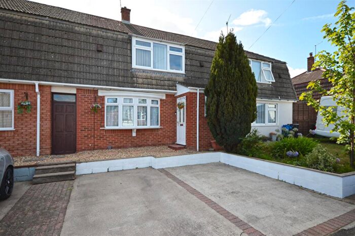 3 Bedroom Terraced House For Sale In Tynte Avenue, Hartcliffe, Bristol, BS13