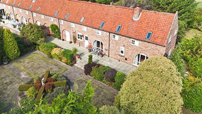 5 Bedroom Semi-Detached House For Sale In Camerton Hall Lane, Camerton, Hull, HU12