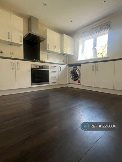 4 Bedroom Terraced House To Rent In Fullingpits Avenue, Maidstone, ME16