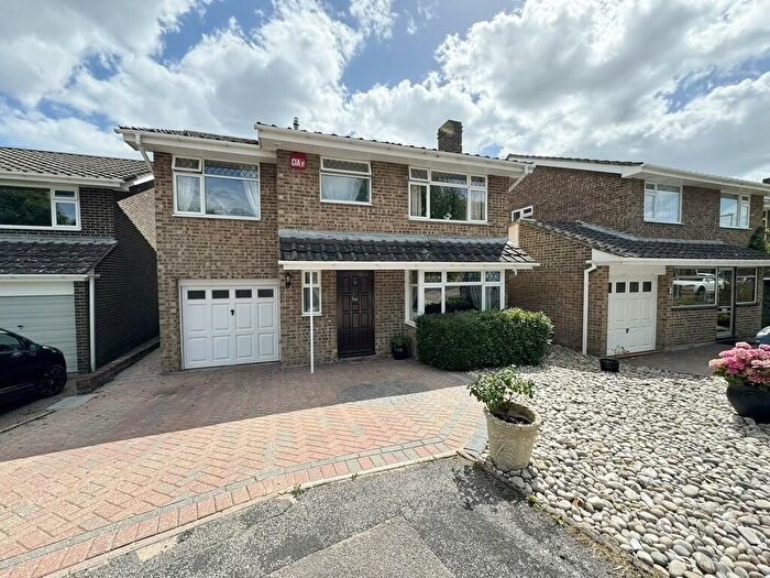 4 Bedroom Detached House To Rent In Merlin Gardens, Fareham, PO16