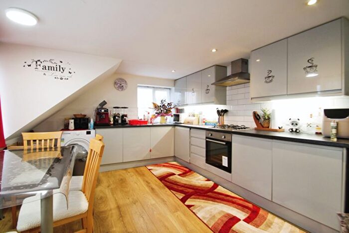 1 Bedroom Flat To Rent In Pinner Road, North Harrow, Harrow, HA1